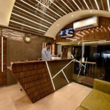 Hotel Vk Inn Prayagraj Bagian luar foto