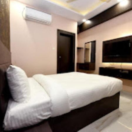 Hotel Vk Inn Prayagraj Bagian luar foto