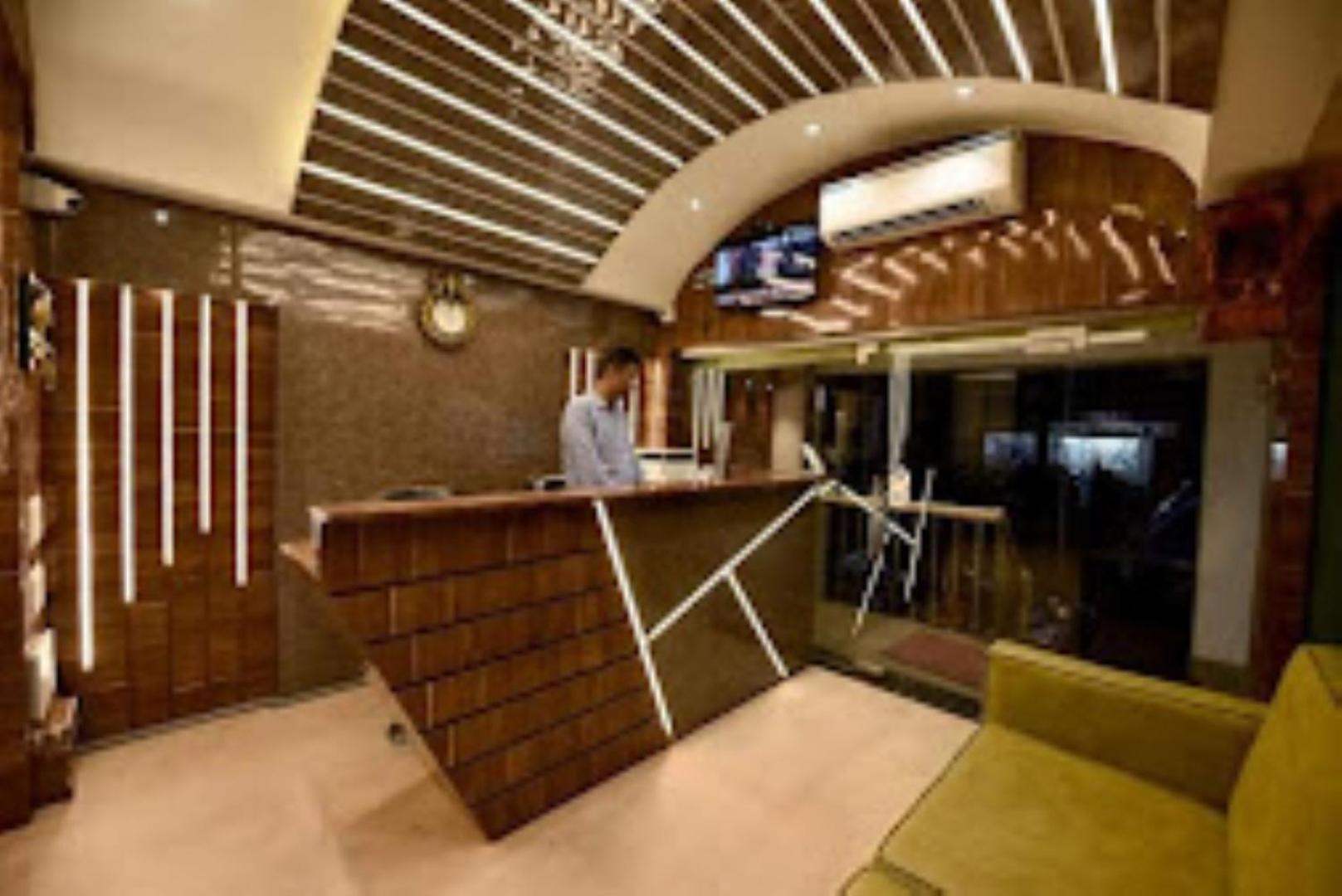 Hotel Vk Inn Prayagraj Bagian luar foto