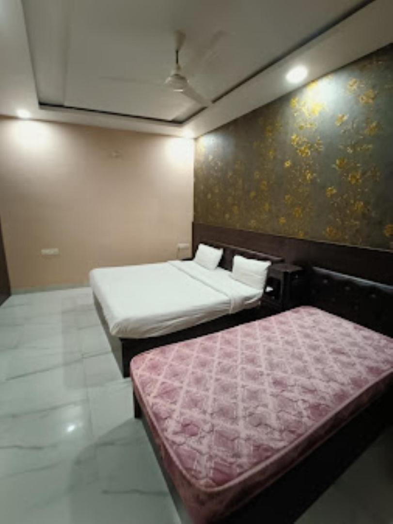 Hotel Vk Inn Prayagraj Bagian luar foto